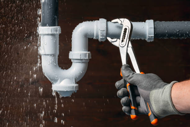 Professional Gas Line Repair technician working in Cedar Bluff, AL